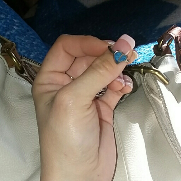 Ring - Picture 3 of 4